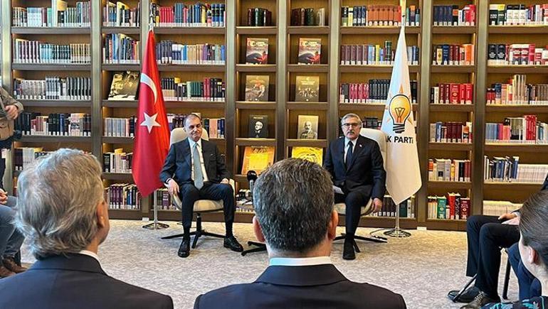 AK Parti'li Çelik: Siyaset, ideolojik bir kalıba sıkışmamalıdır
