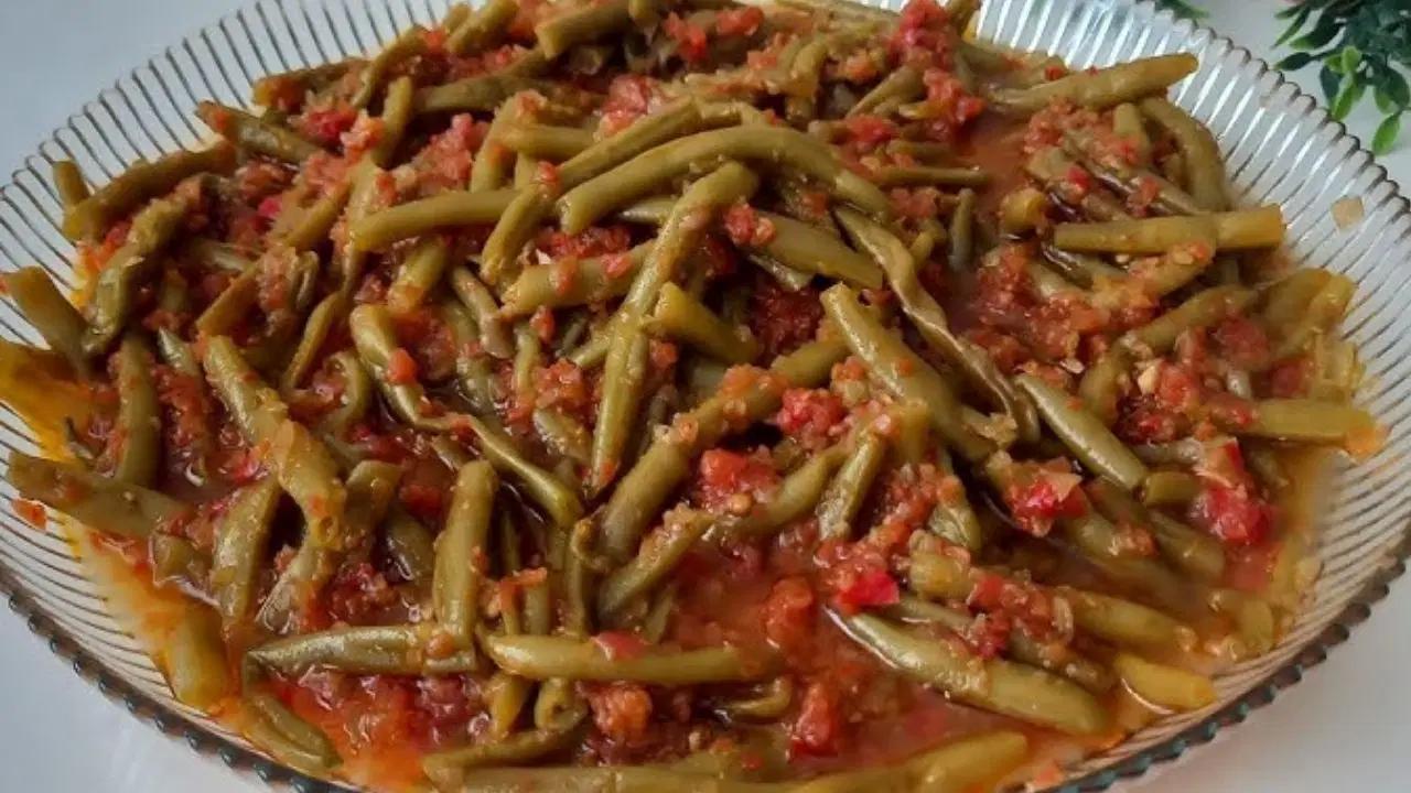 Akdeniz mutfağının sade yıldızı: Zeytinyağlı börülce tanımı