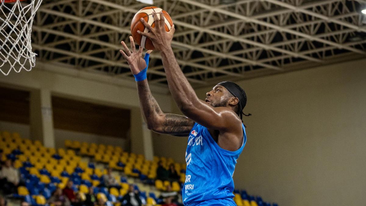 Aliağa Petkimspor, CSM Corona Braşov’a Fark Attı: Maçta Neler Oldu?