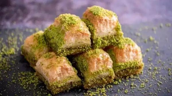 Altın sarısı çıtır lezzet: MasterChef baklava tanımı