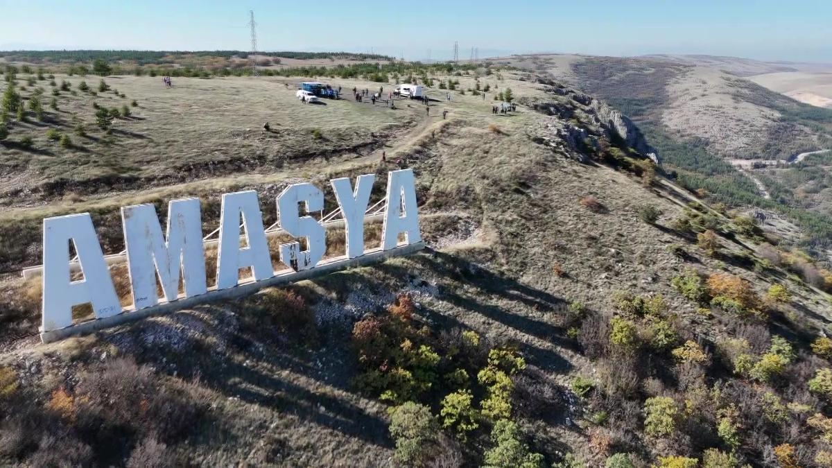 Amasya’nın Zirvesinde: Devasa Harflerle Yazılan ‘Hollywood Değil’