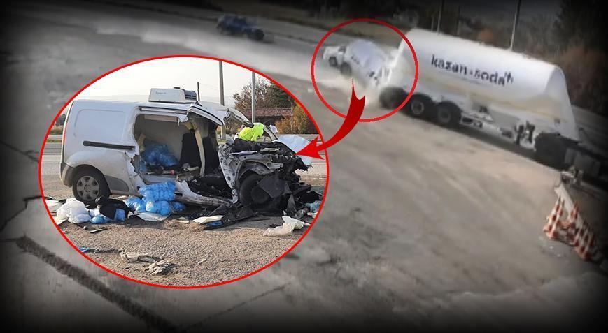 Ankara’da feci kaza! Hafif ticari araç tankere çarptı: 3 ölü