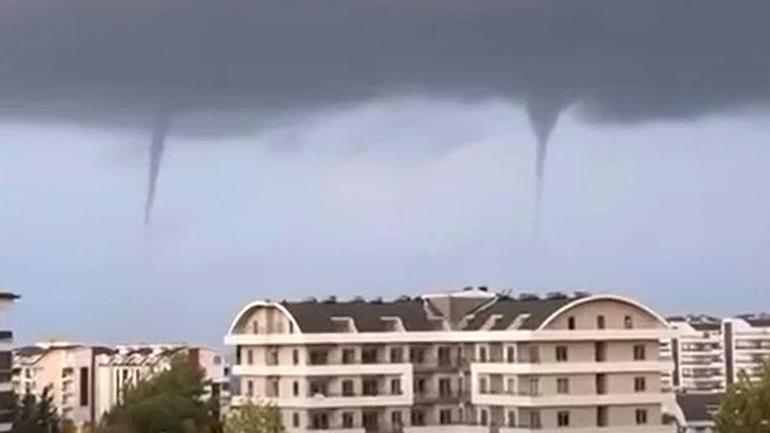 Antalya'da kabus dolu dakikalar! 4 ayrı noktada görüldü 1 Antalya'da kabus dolu dakikalar! 4 ayrı noktada görüldü