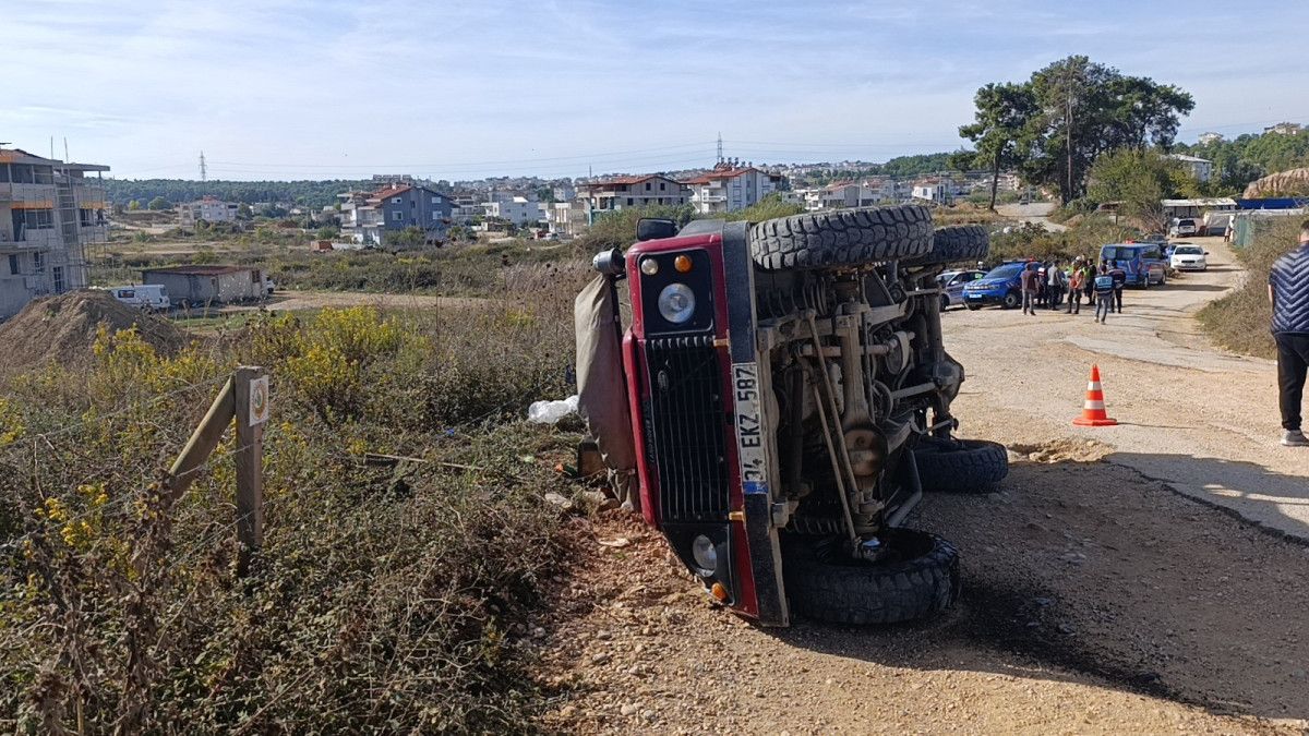 Antalya'da Safari Araçlarının Çarpışması Sonucu 11 Kişi Yaralandı