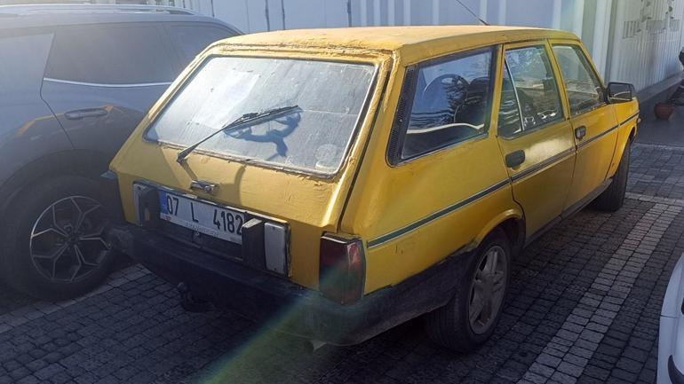 'Antik Muratti Kartal' satışta! Manavgat’ta 41 yaşındaki Tofaş ilanı görenleri şaşkına çevirdi 1 'Antik Muratti Kartal' satışta! Manavgat’ta 41 yaşındaki Tofaş ilanı görenleri şaşkına çevirdi