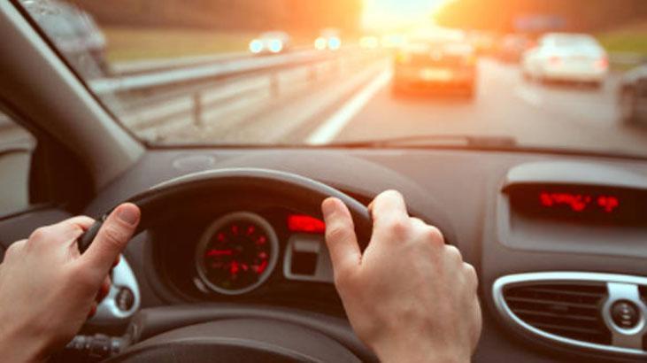 Arabada madeni para varsa dikkat! Hırsızların favori taktiği: Kilit açık kalıyor