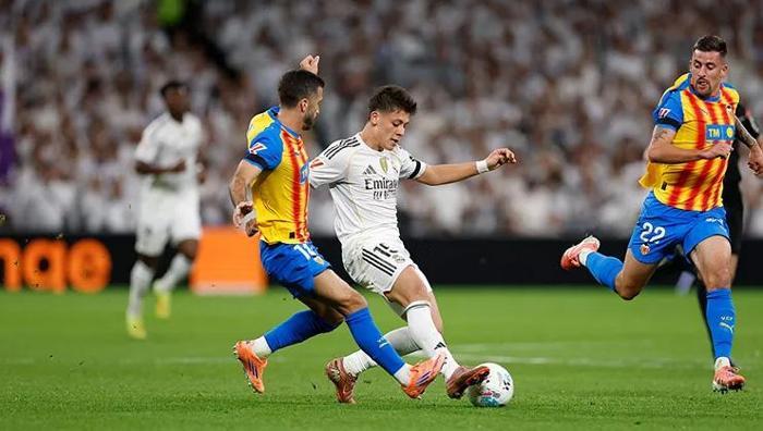 Arda Güler: Fenerbahçe'ye Para Yağdıran Süper Yetenek! 5 Arda Güler: Fenerbahçe'ye Para Yağdıran Süper Yetenek!