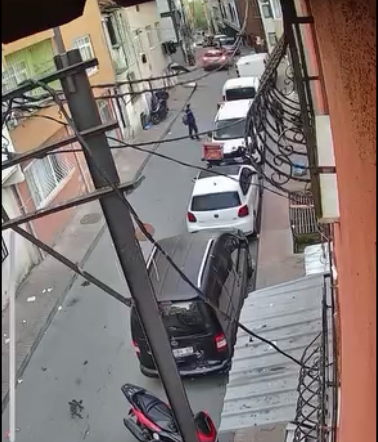 Arkadaşına Korkunç Bir Darbe: Yarın Okulda Kaos Bekleniyor! 1 Arkadaşına Korkunç Bir Darbe: Yarın Okulda Kaos Bekleniyor!