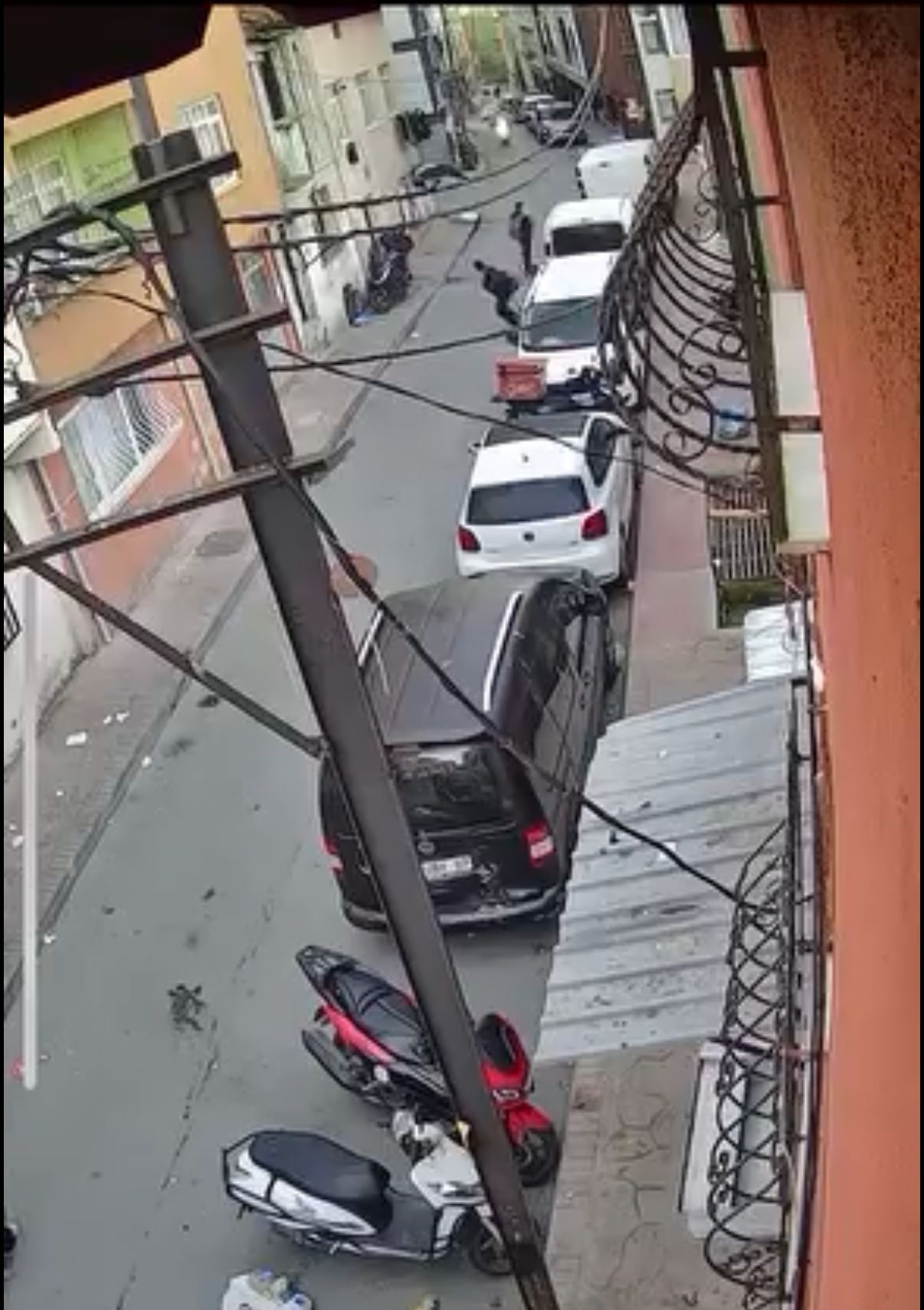 Arkadaşına Korkunç Bir Darbe: Yarın Okulda Kaos Bekleniyor! 3 Arkadaşına Korkunç Bir Darbe: Yarın Okulda Kaos Bekleniyor!