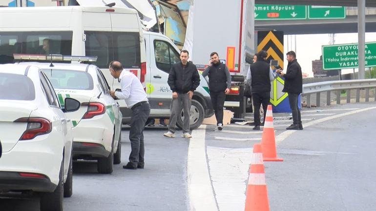 Arnavutköy'de kamyon TIR'a çarptı! Yan koltuktaki yolcu şekilde can verdi 4 Arnavutköy'de kamyon TIR'a çarptı! Yan koltuktaki yolcu şekilde can verdi