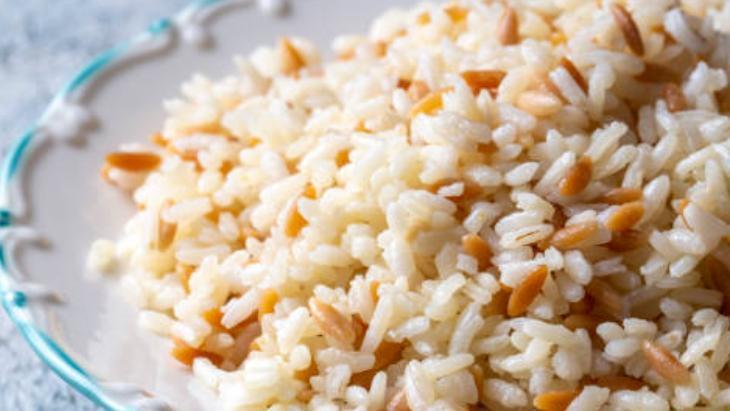 Artan pilavı dökmeyin! Sadece 2 malzemeyle cipse dönüşebilir: Gram gluten yok