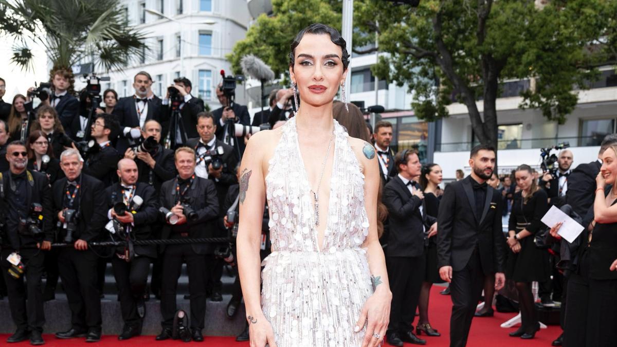 Aşkın Gölgesinde Yeni Bir Soluk: Birce Akalay’dan Aile Paylaşımı!