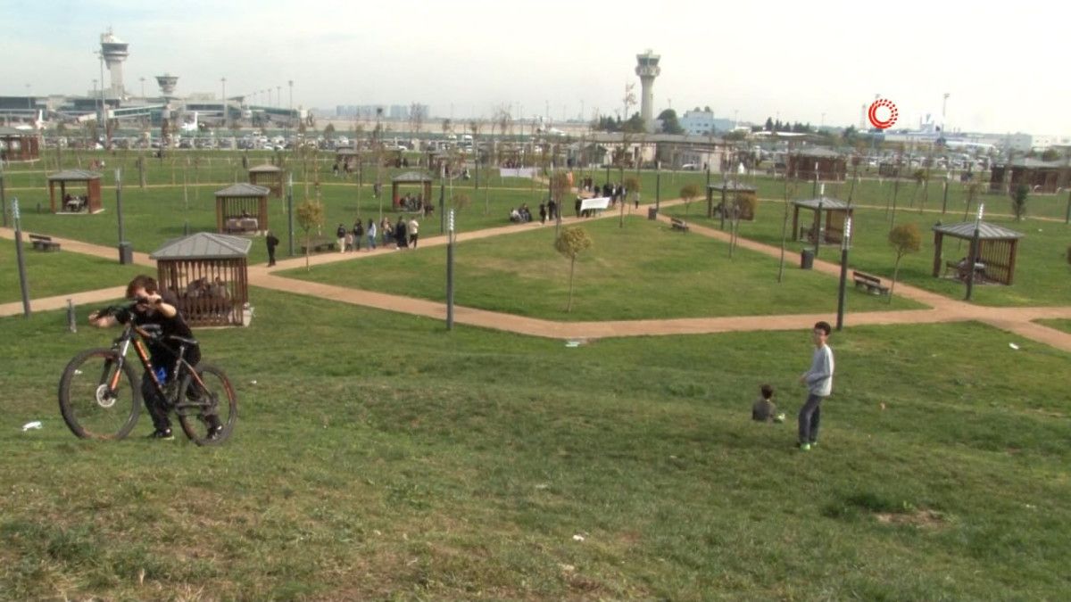 Atatürk Havalimanı Millet Bahçesi Açılışı Gerçekleşti: Vatandaşlar İlk Günden Yoğun İlgi Gösterdi