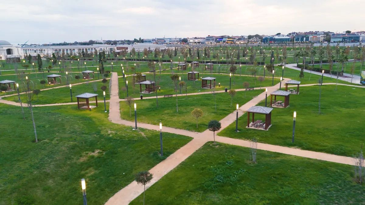 Atatürk Havalimanı Millet Bahçesi Açılıyor: Muhalefetin Geçmişteki Sözleri Yeniden Gündemde 2 Atatürk Havalimanı Millet Bahçesi Açılıyor: Muhalefetin Geçmişteki Sözleri Yeniden Gündemde