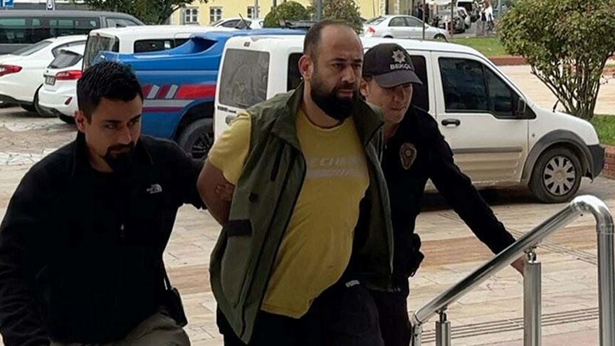 Atatürk’ü anmak için saygı duruşunda bulunanlarla alay etmişti! Cezası belli oldu