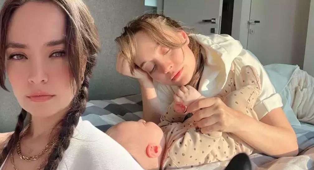 Atlas bebek büyüdü! Mutlu aile pozuna beğeni yağdı 3 Atlas bebek büyüdü! Mutlu aile pozuna beğeni yağdı