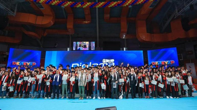 Bakan Bak: Bu ülke için üretmeye ve çalışmaya devam edeceğiz