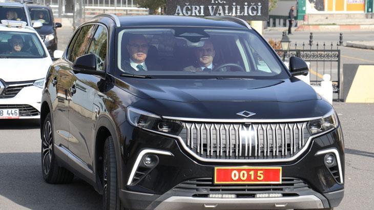 Bakan Kacır, Ağrı’da ziyaretlerde bulundu