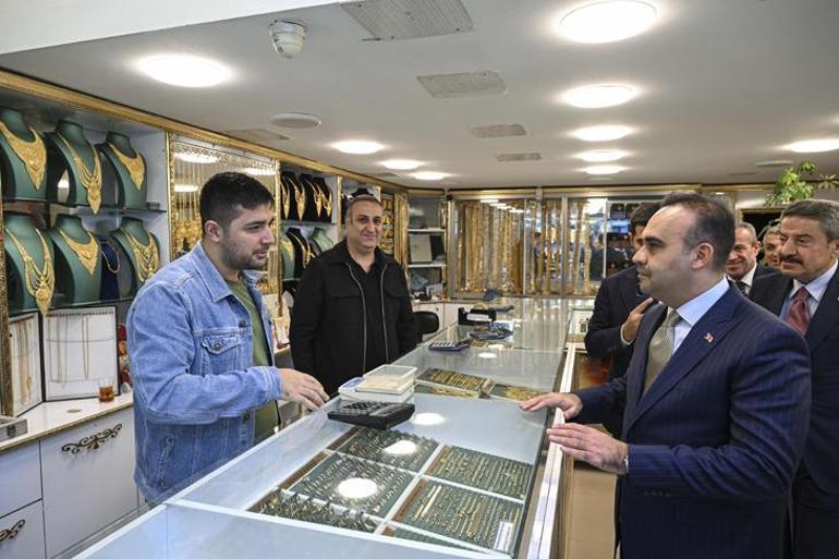 Bakan Kacır: Hakkari kalkınmanın yeni üssü olacak 2 Bakan Kacır: Hakkari kalkınmanın yeni üssü olacak