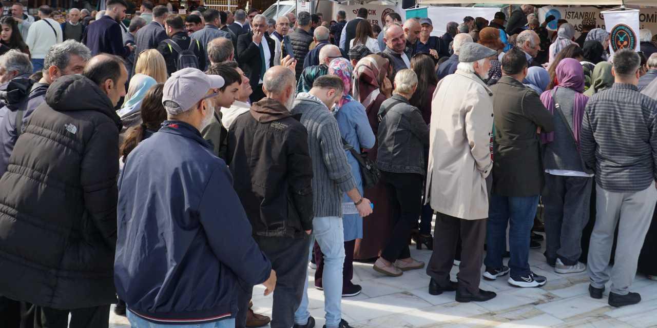 Bedava Sürpriz: İstanbul’un Sıradışı Kuyruğuna Katılın!