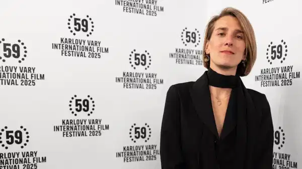 Beğenilen Kural'ın direktörlüğünü yaptığı sinema, Valencia'dan mükafatla döndü: Cinema Jazireh her yerde 1 Beğenilen Kural'ın direktörlüğünü yaptığı sinema, Valencia'dan mükafatla döndü: Cinema Jazireh her yerde