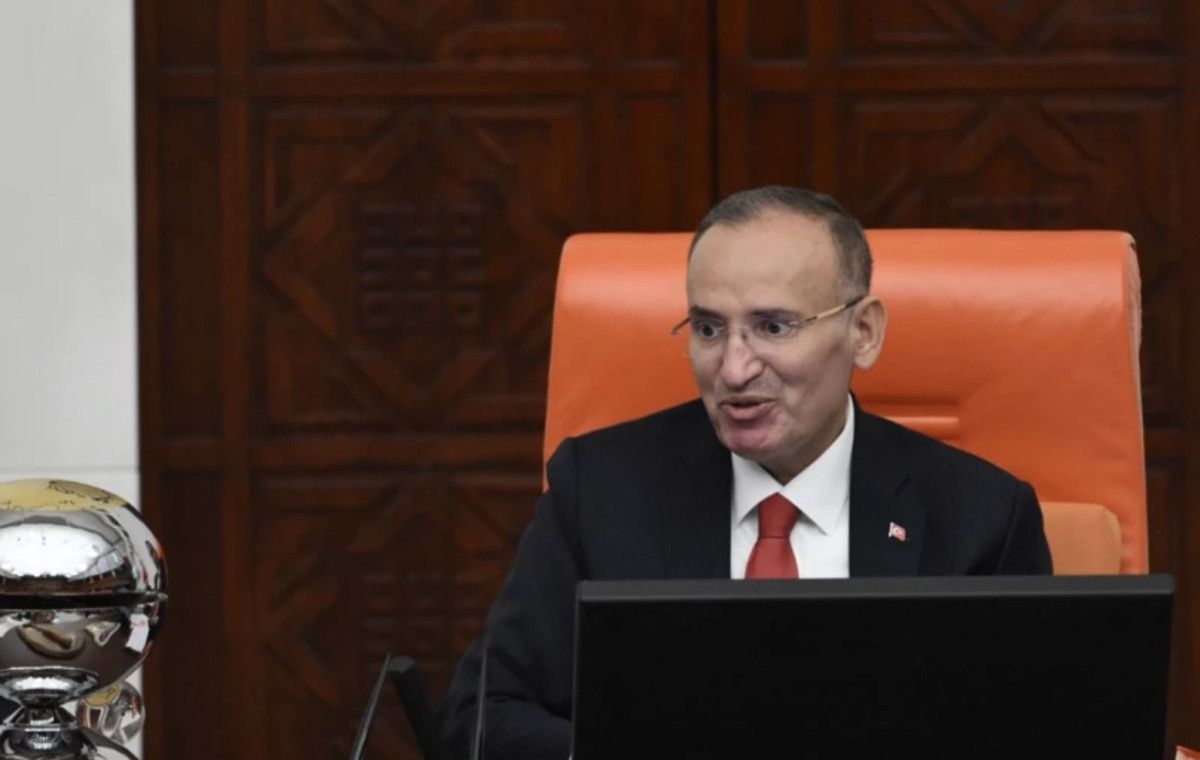 Bekir Bozdağ'ın Meclis'e Dönüşü: Zayıflığıyla Dikkat Çeken Anlar 3 Bekir Bozdağ'ın Meclis'e Dönüşü: Zayıflığıyla Dikkat Çeken Anlar