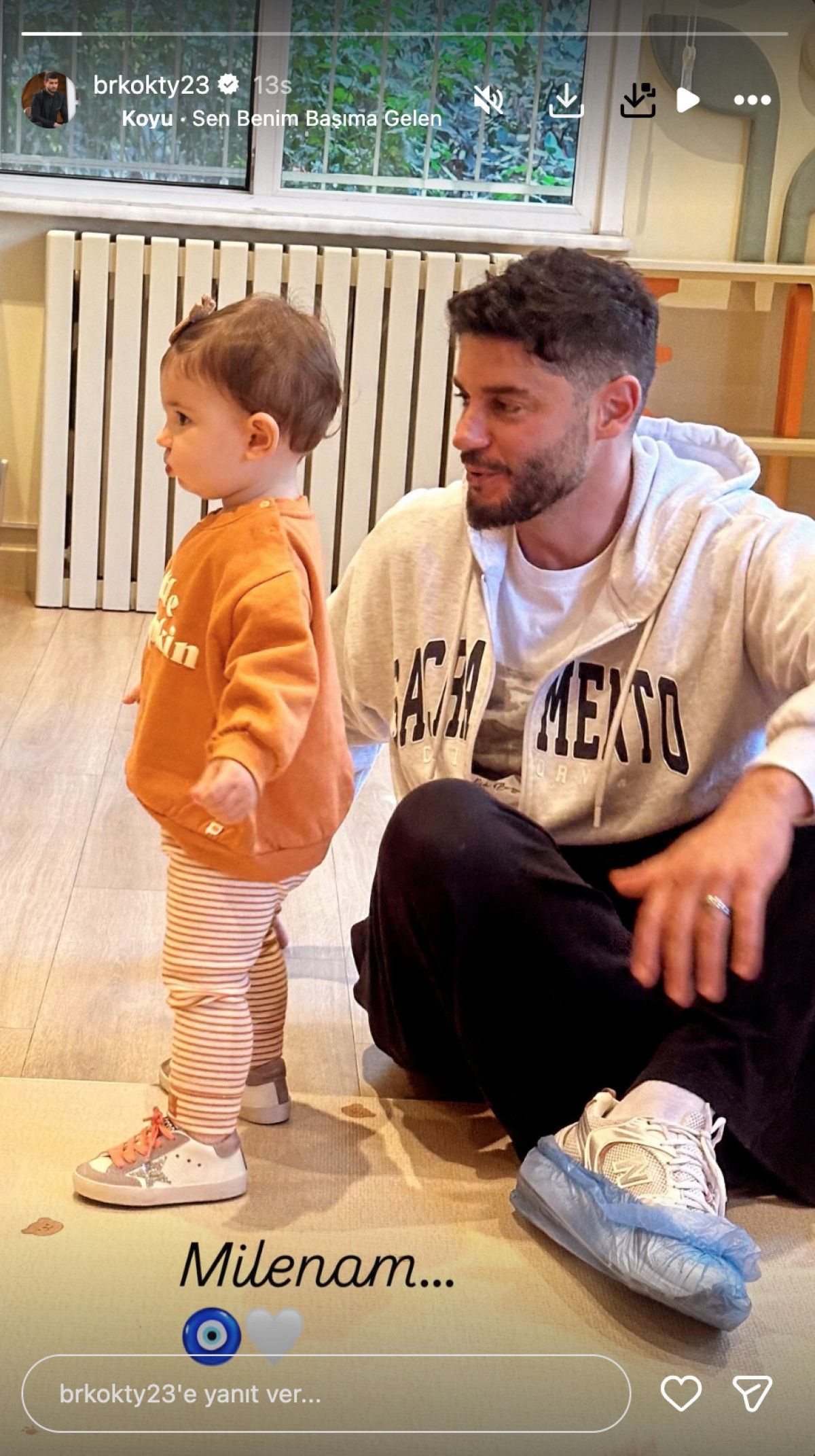 Berk Oktay’ın Kızı Mira Milena'nın Büyüleyici Gelişimi: Göz Alıcı Anlar! 1 Berk Oktay’ın Kızı Mira Milena'nın Büyüleyici Gelişimi: Göz Alıcı Anlar!