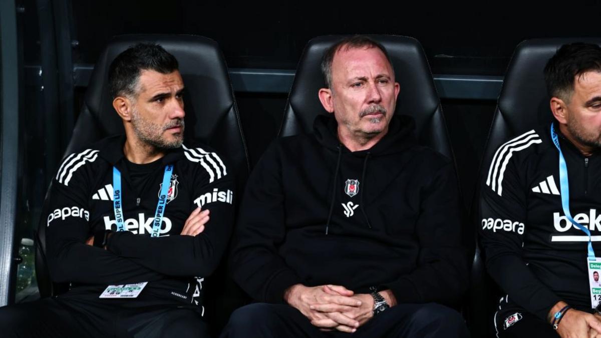 Beşiktaş’ın Derbi Sonrası Hakem Eleştirileri Dikkat Çekti!