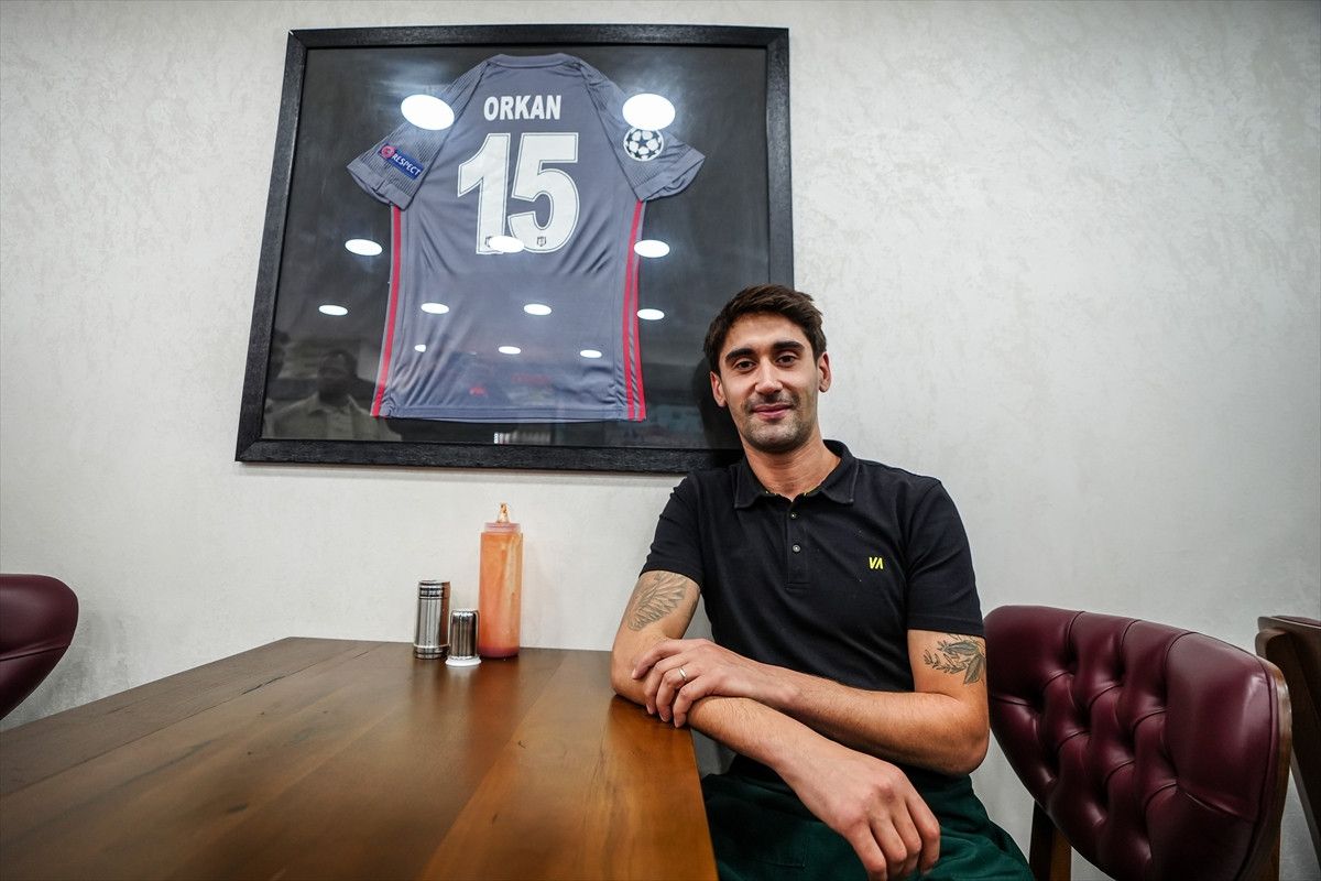 Beşiktaş'ın Unutulmaz İsmi: Orkan Çınar Bursa'da Döner Kesim Macerası! 1 Beşiktaş'ın Unutulmaz İsmi: Orkan Çınar Bursa'da Döner Kesim Macerası!