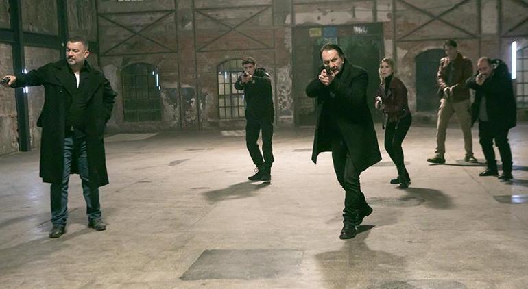 Beyinleri nasıl yıkanıyor? Suça sürüklenen çocuklar gerçeği Arka Sokaklar’da 4 Beyinleri nasıl yıkanıyor? Suça sürüklenen çocuklar gerçeği Arka Sokaklar’da