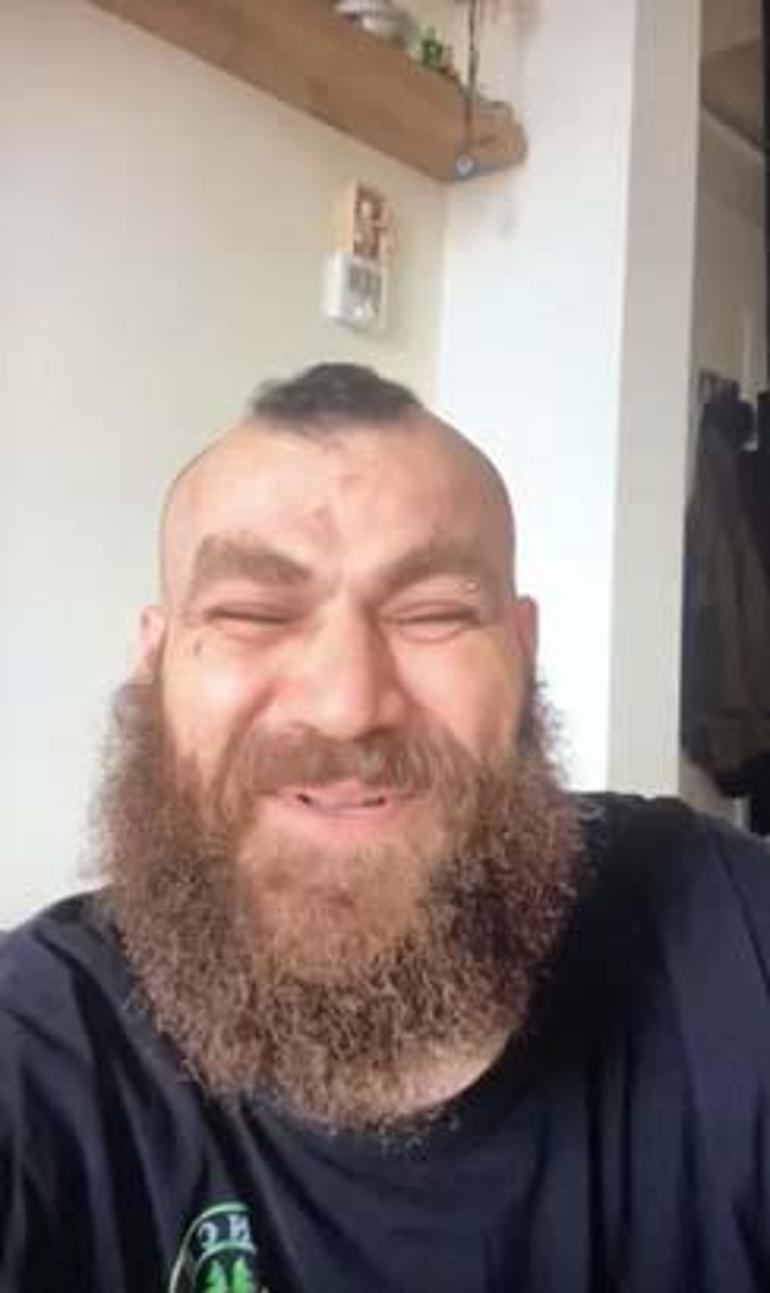 Beyoğlu'nda çalışanını beyzbol sopasıyla darbeden sosyal medya fenomeni gözaltına alındı