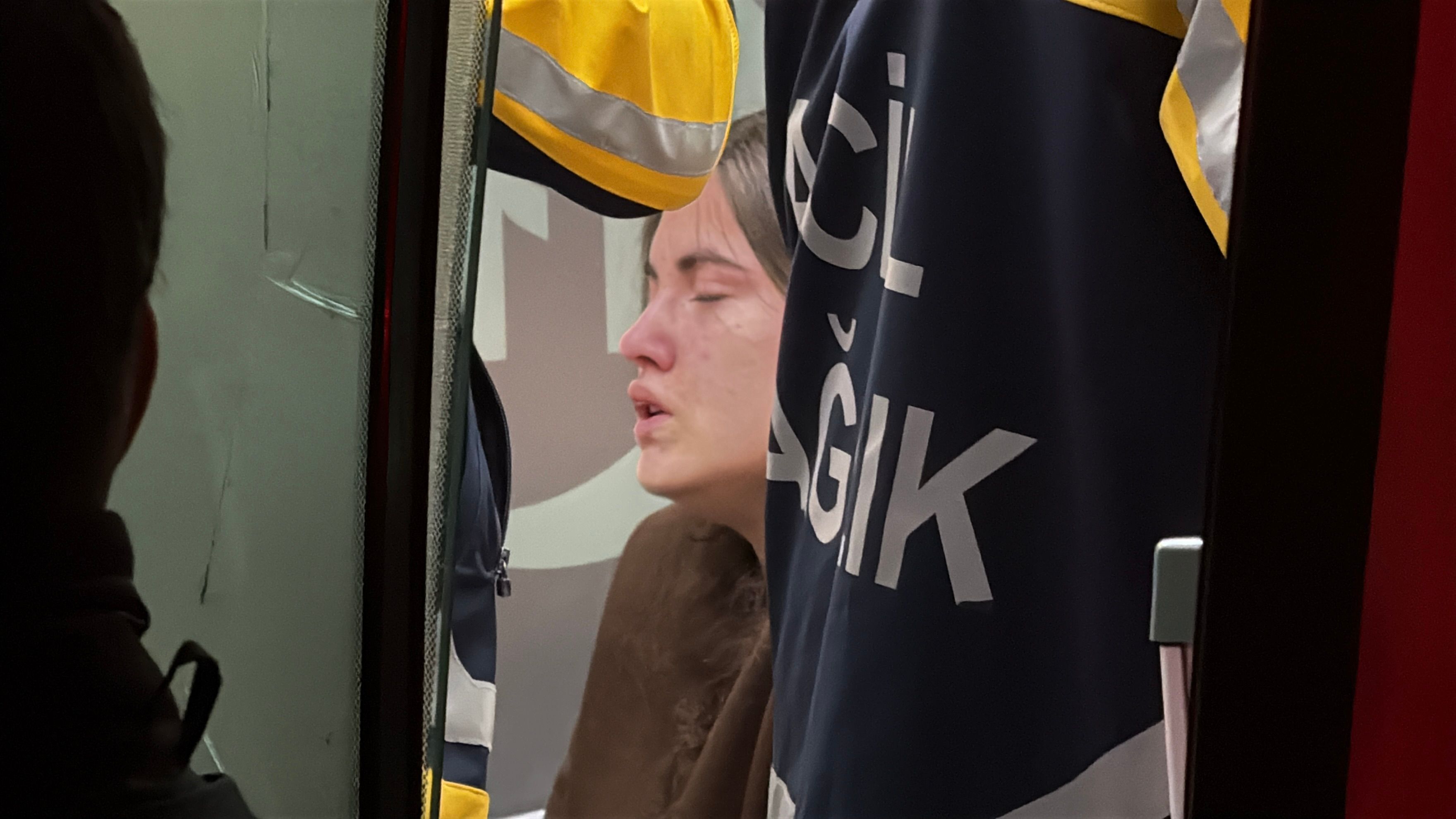 Beyoğlu'nda Dehşet Anları: 4 Kişi Son Anda Hayatını Kurtardı!