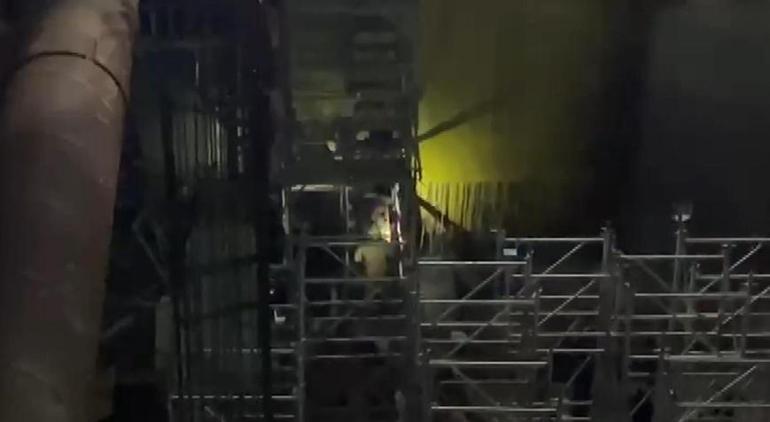 Beyoğlu'nda metro inşaatında çökme! Yaralılar var 1 Beyoğlu'nda metro inşaatında çökme! Yaralılar var