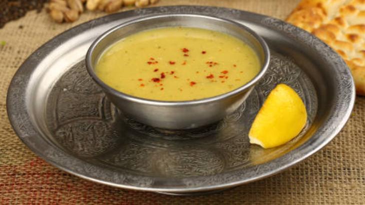 Bir parça ekleyin, mercimek çorbasıyla 10 yaş gençleşin!