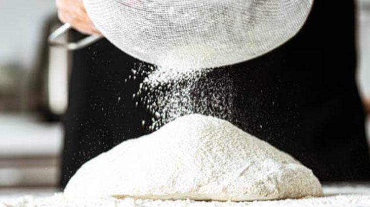 Böceklenmeye son! Un paketlerini böyle katlayın, hep taze kalsın 3 Böceklenmeye son! Un paketlerini böyle katlayın, hep taze kalsın