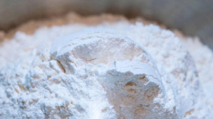 Böceklenmeye son! Un paketlerini böyle katlayın, hep taze kalsın 4 Böceklenmeye son! Un paketlerini böyle katlayın, hep taze kalsın