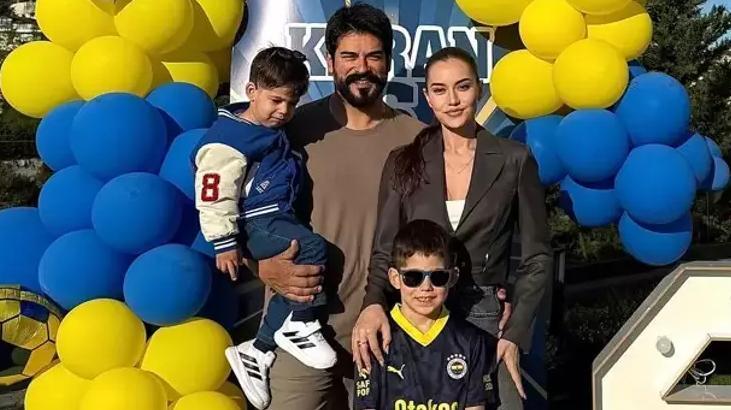 Boğaz keyfi yaptılar! Ünlü oyuncudan mutlu aile pozu