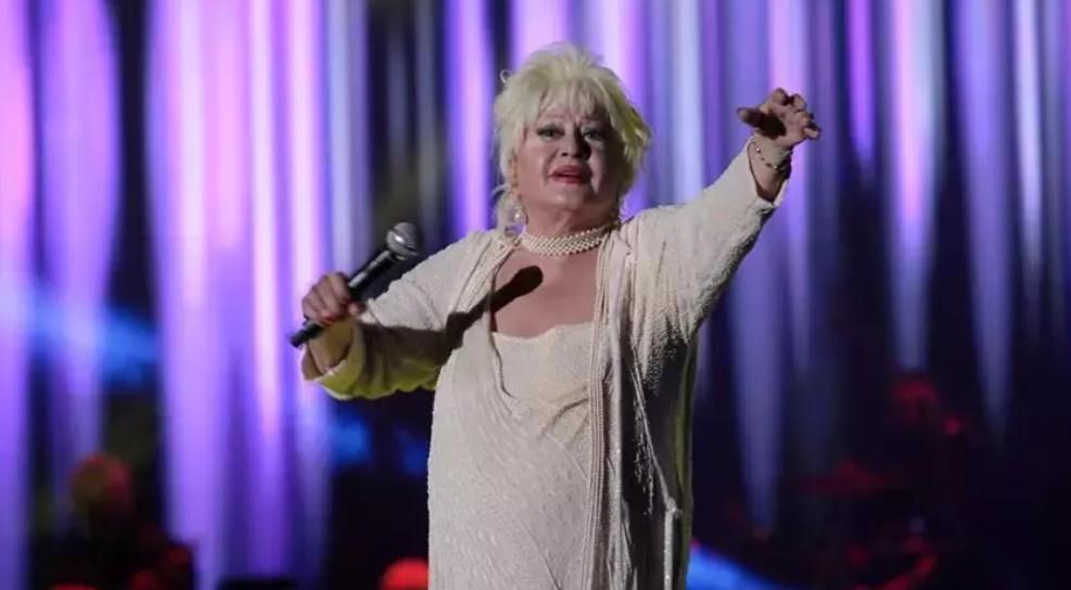 Bu dünyadan bir Muazzez Abacı geçti... Satış rekorları kırdı, kabadayı aşkıyla manşetlerden inmedi 6 Bu dünyadan bir Muazzez Abacı geçti... Satış rekorları kırdı, kabadayı aşkıyla manşetlerden inmedi