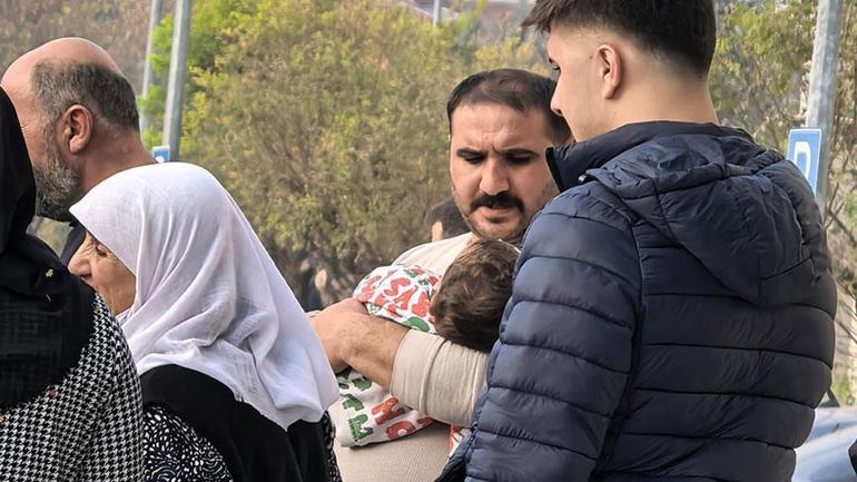 Bursa'da torpil felaketi! 2 yaşındaki çocuğu kör etti: '1 hafta önce satmasın diye yalvarmıştım' 1 Bursa'da torpil felaketi! 2 yaşındaki çocuğu kör etti: '1 hafta önce satmasın diye yalvarmıştım'