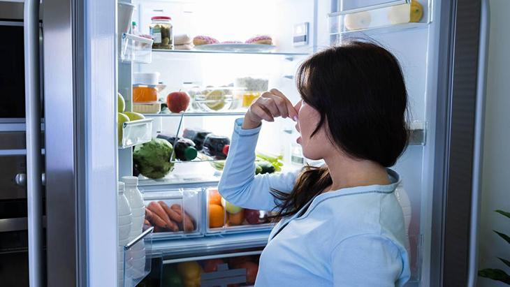 Buzdolabı kokusunu anında yok ediyor! Önce contaları kontrol edin, 1 paketi bile yetiyor