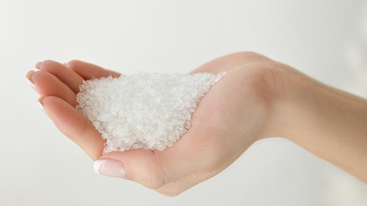 Buzdolabının üzerine bırakıyorlar! İngilizlerin dikkat çeken tuz formülü, işte sebebi 6 Buzdolabının üzerine bırakıyorlar! İngilizlerin dikkat çeken tuz formülü, işte sebebi