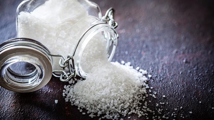 Buzdolabının üzerine bırakıyorlar! İngilizlerin dikkat çeken tuz formülü, işte sebebi 8 Buzdolabının üzerine bırakıyorlar! İngilizlerin dikkat çeken tuz formülü, işte sebebi