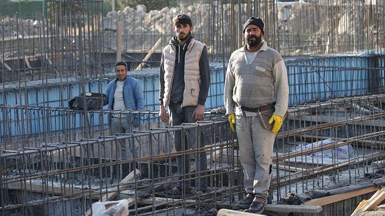 Canlı Anlatım: Köprülerde, madenlerde, caddelerde… Türkiye'de hayat 1 dakikalığına durdu