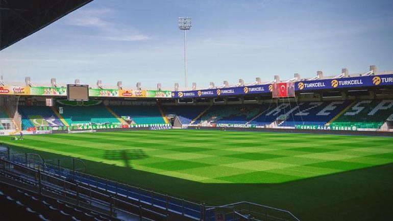 Çayların Krallığı: Rize'de Mocsiden Fırtınası! Çaykur Rizespor, Karagümrük'ü 1-0 Geçti! 1 Çayların Krallığı: Rize'de Mocsiden Fırtınası! Çaykur Rizespor, Karagümrük'ü 1-0 Geçti!