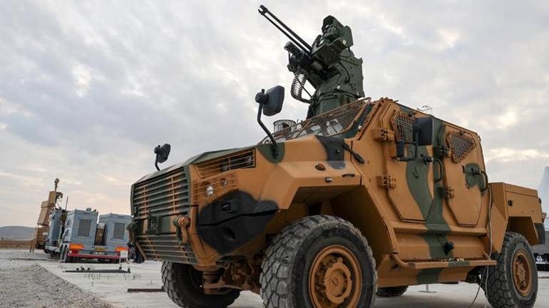 ÇELİKKUBBE'ye yeni güç: Tolga! 3 kilometreden hepsini imha etti 2 ÇELİKKUBBE'ye yeni güç: Tolga! 3 kilometreden hepsini imha etti