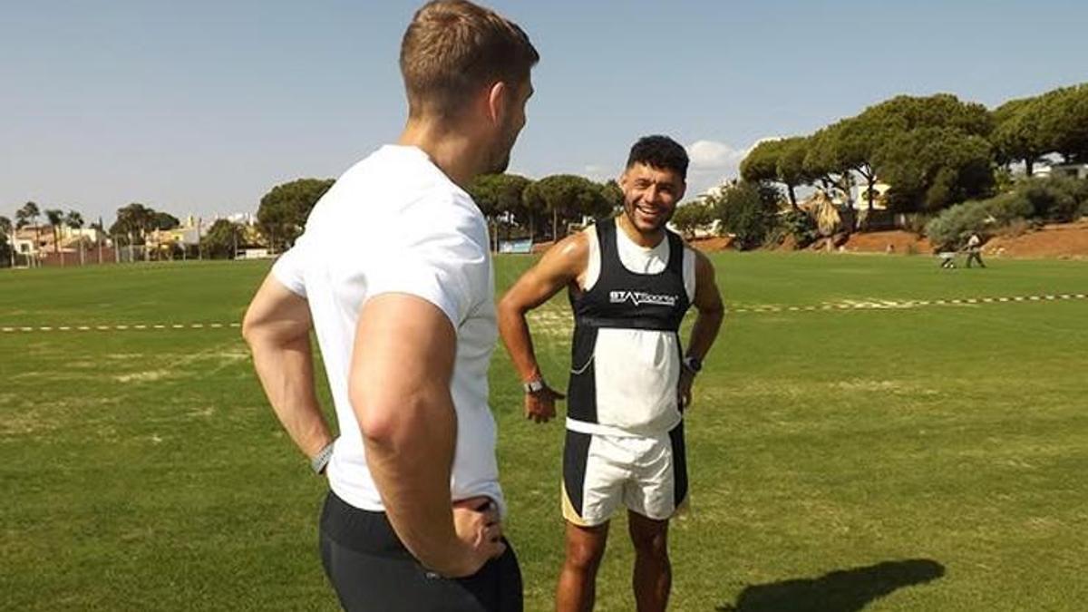 Chamberlain’den Şaşırtan Performans: İngiliz Devine Antreman Sürprizi!