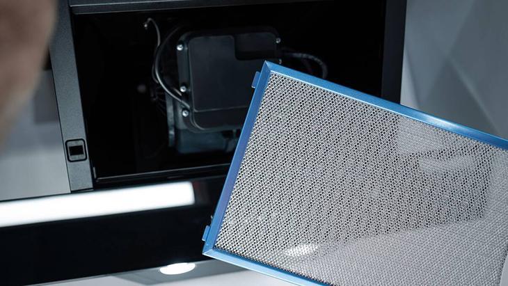 Cihazınız nefes alsın, mutfağınız ferahlasın! Aspiratör filtresini ilk günkü gibi yapıyor