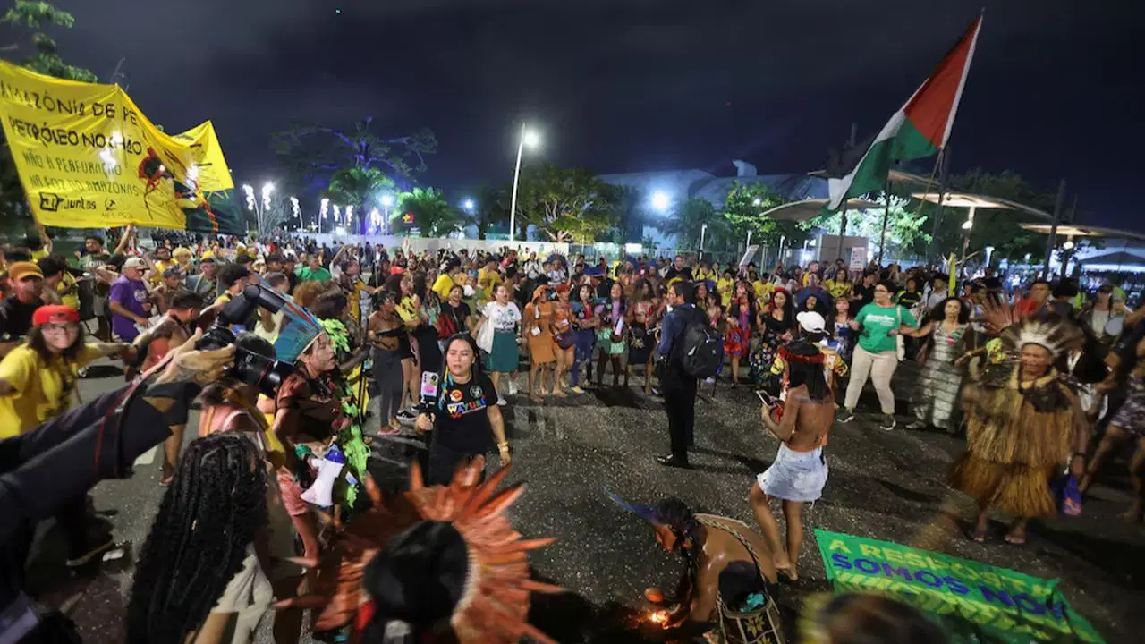 COP30’da arbede: Yerli halklar, BM alanını bastı!