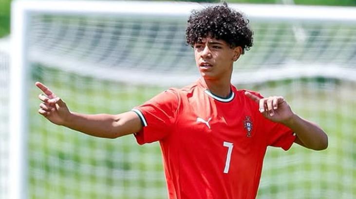 Cristiano Ronaldo’nun oğlu Antalya’ya geldi! Sürpriz bir isim özel jetle eşlik etti: Gurur duyuyorum