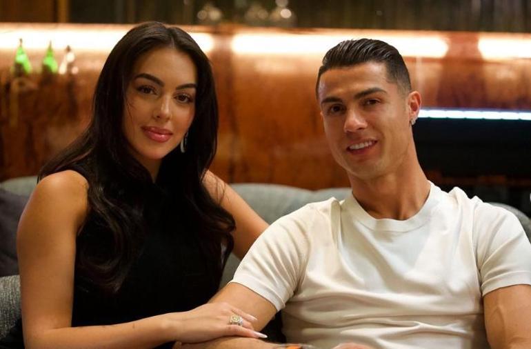 Cristiano Ronaldo'nun oğlu Antalya'ya geldi! Sürpriz bir isim özel jetle eşlik etti: Gurur duyuyorum 4 Cristiano Ronaldo'nun oğlu Antalya'ya geldi! Sürpriz bir isim özel jetle eşlik etti: Gurur duyuyorum